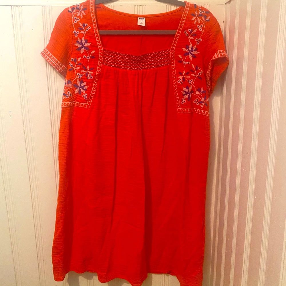 Old Navy embroidered gauze dress size M